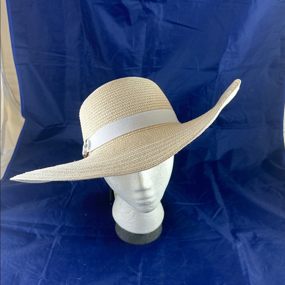 𝅺INC Wide-brim floppy hat adjustable fit band color natural. NWT